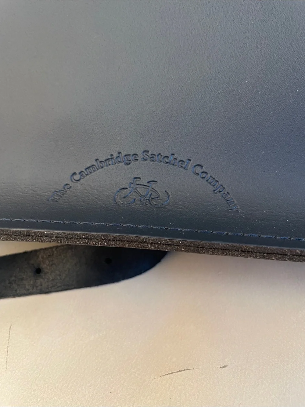 🇬🇧 The Cambridge Satchel Company-Black Leather and Calf Skin Messenger Bag